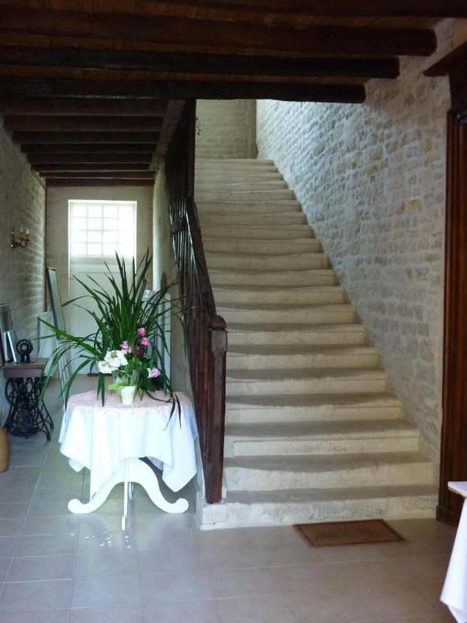 Bed and Breakfast Le Logis De Faugerit Frontenay-Rohan-Rohan Exterior foto